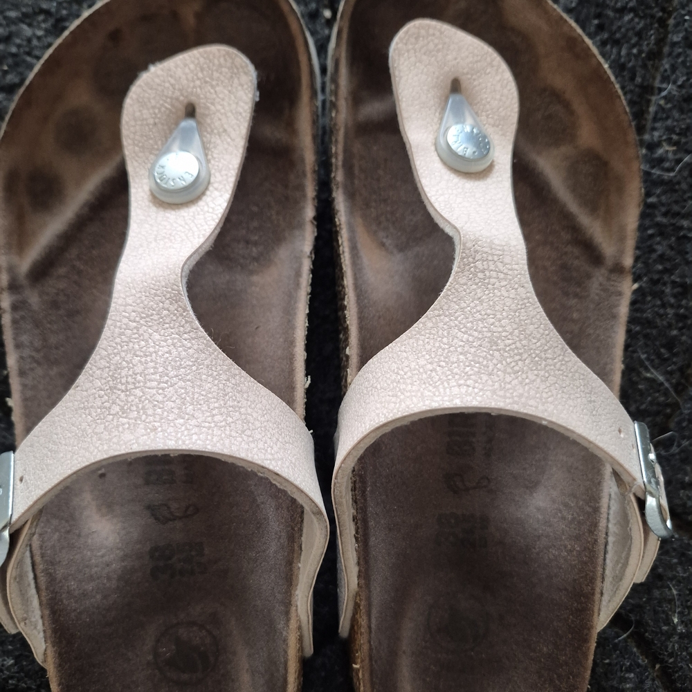 Used Birkenstock Womens Gizeh--Vegan